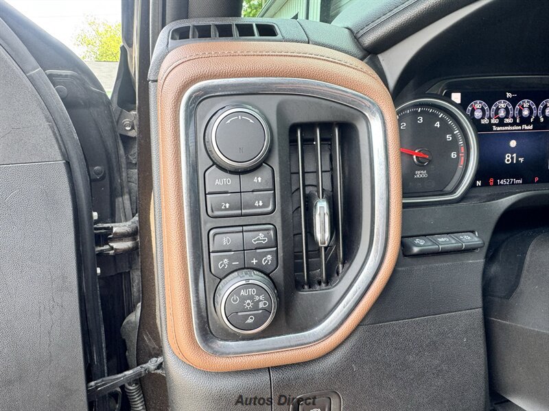 Used 2019 Chevrolet Silverado 1500 High Country w/ Technology Package AWD/4WD image 40