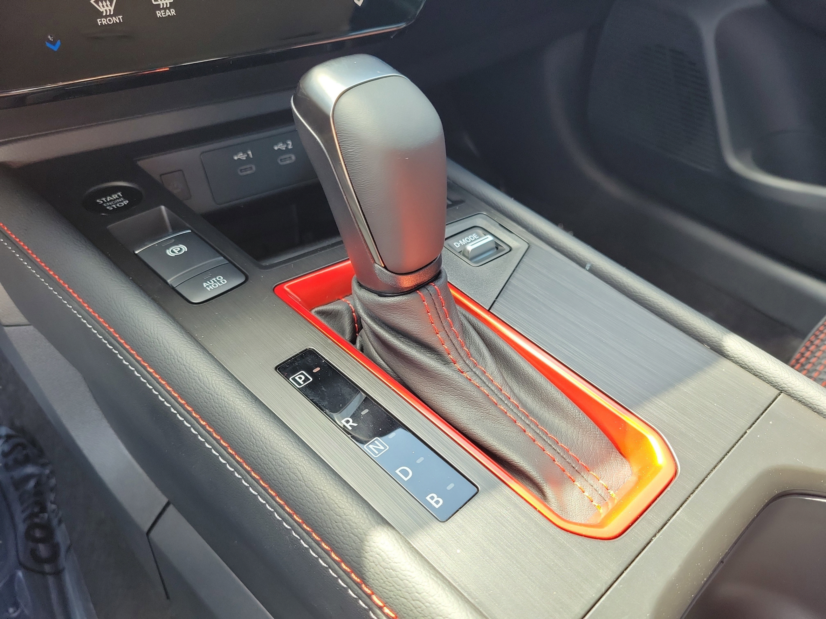 New 2025 Nissan Kicks SR FWD image 28