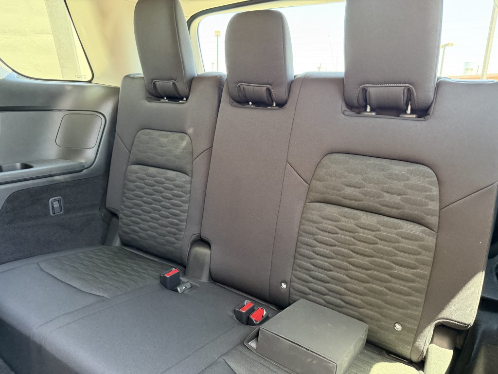 Used 2025 Nissan Pathfinder SV w/ SV Premium Package FWD image 36