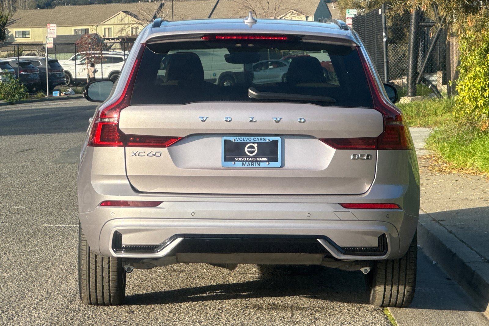 New 2026 Volvo XC60 B5 Plus w/ Climate Package image 7