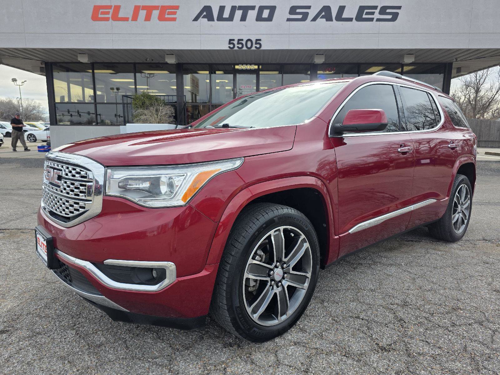 Used 2019 GMC Acadia Denali w/ Technology Package video 1