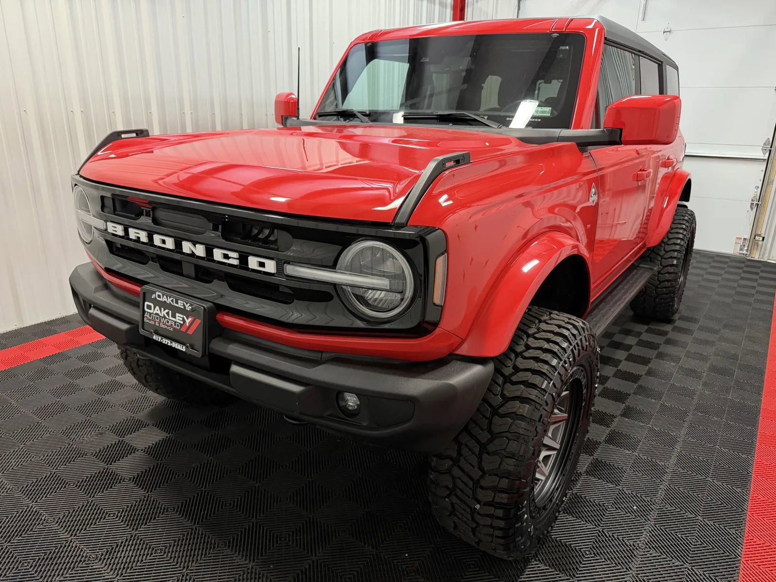 Used 2023 Ford Bronco Outer Banks AWD/4WD image 14