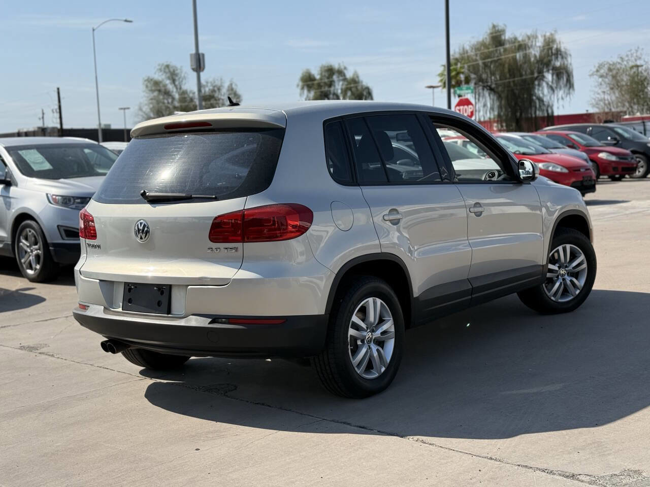 Used 2012 Volkswagen Tiguan S FWD image 5