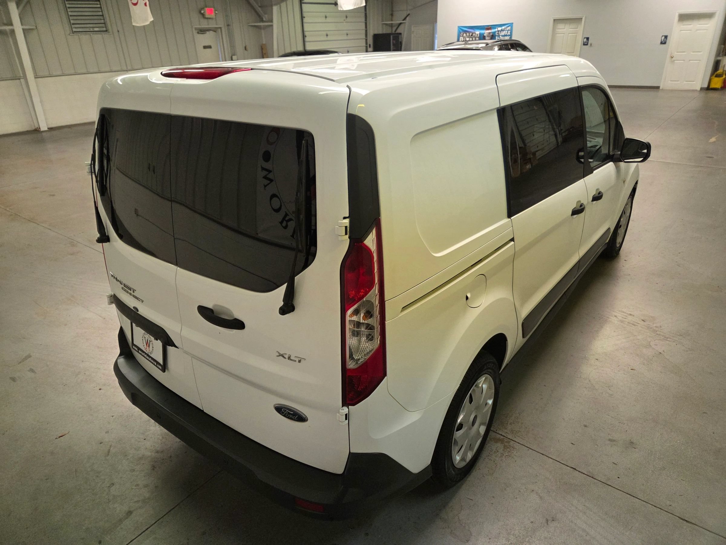 Used 2017 Ford Transit Connect XLT FWD image 7