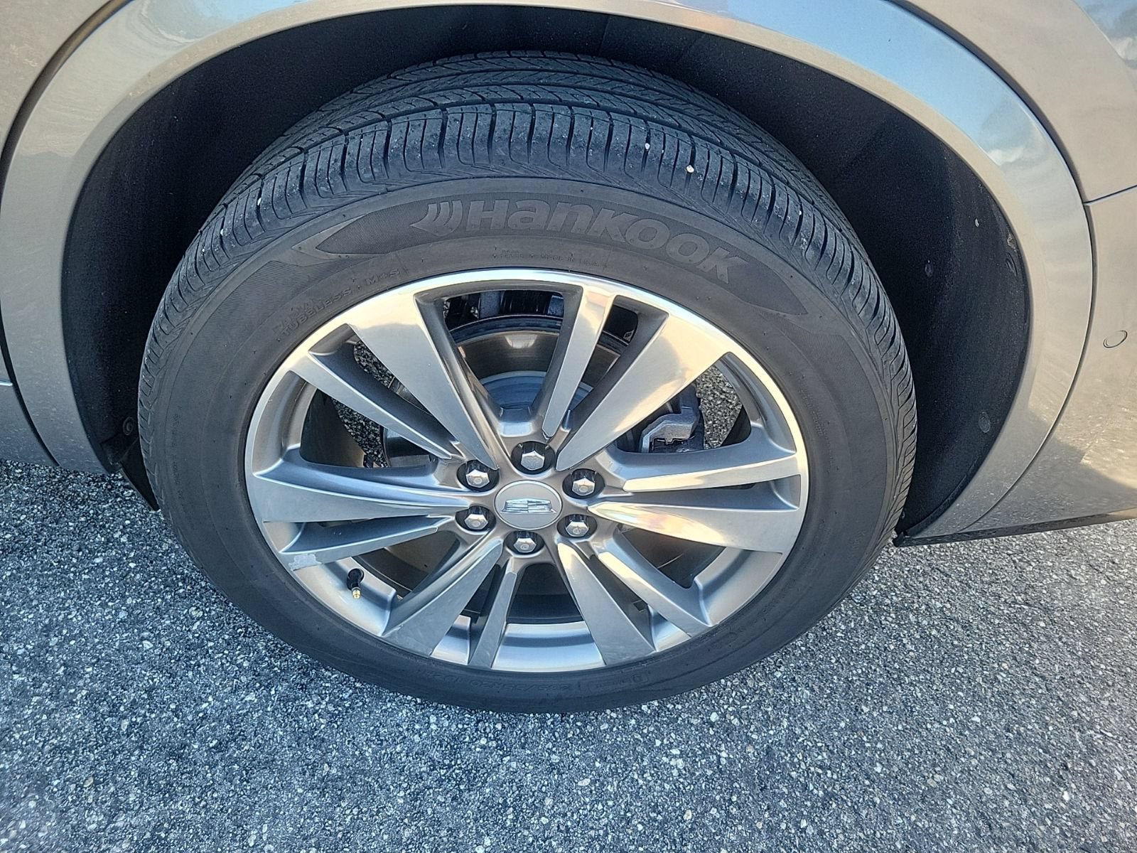Certified 2021 Cadillac XT6 Premium Luxury FWD image 9