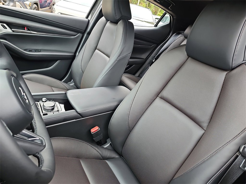 New 2026 MAZDA MAZDA3 Hatchback w/ Appearance Package image 14