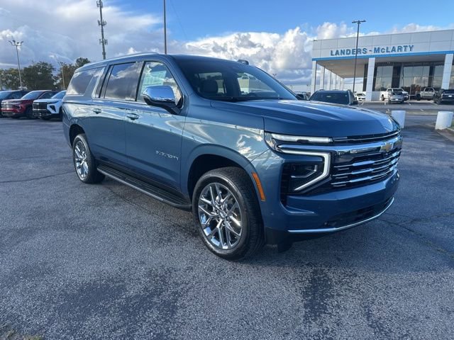 New 2026 Chevrolet Suburban Premier w/ Sun And Tow Package