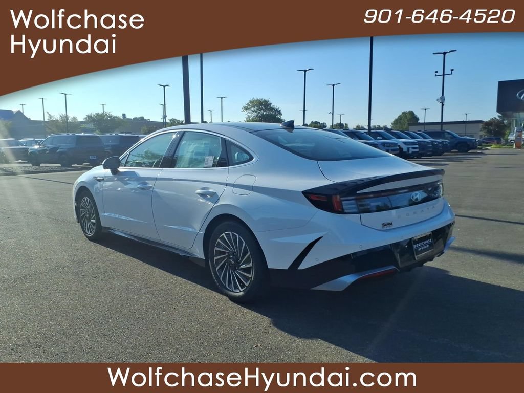 New 2026 Hyundai Sonata Limited FWD image 3