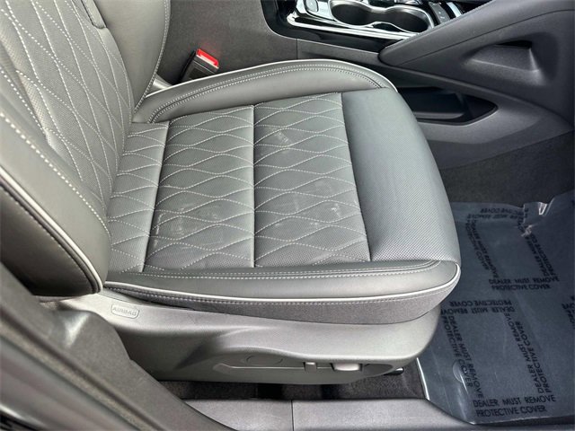 Used 2023 Buick Envision Avenir image 8