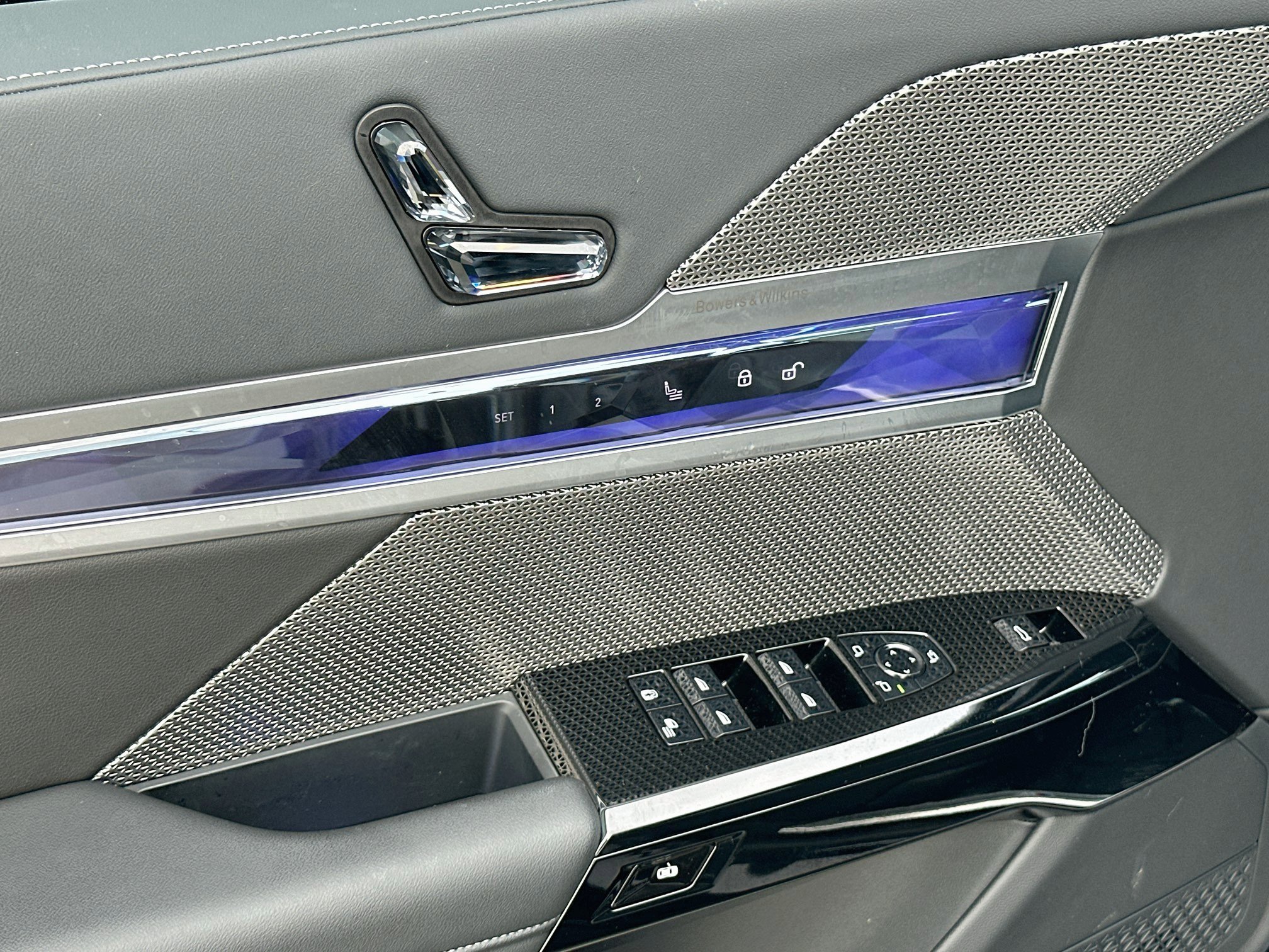 Certified 2024 BMW 740i RWD image 17