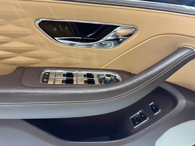 Used 2022 Bentley Flying Spur V8 AWD/4WD image 10
