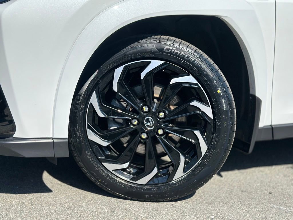 Used 2023 Lexus UX 250h F Sport image 2