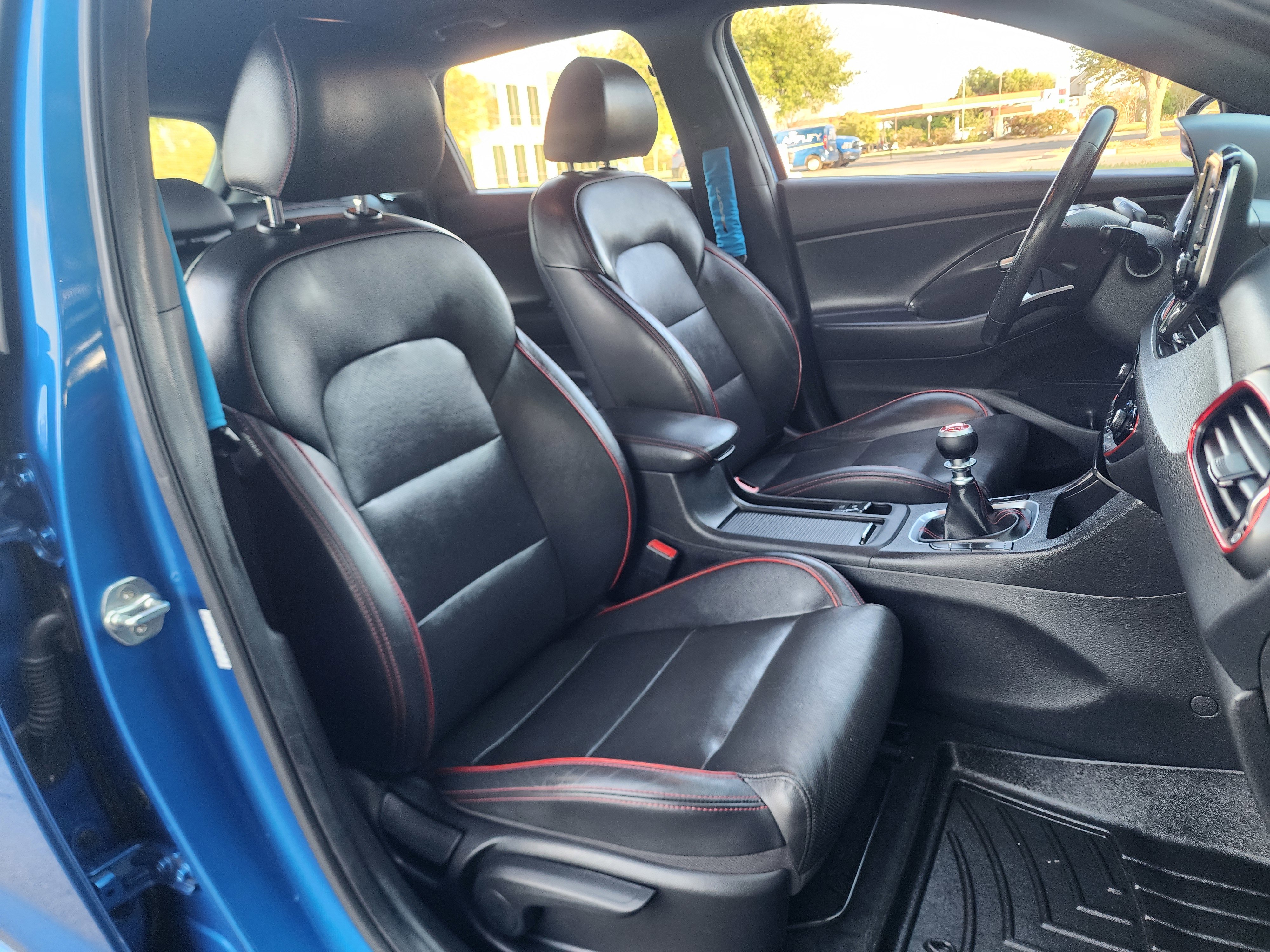 Used 2018 Hyundai Elantra GT Sport image 15