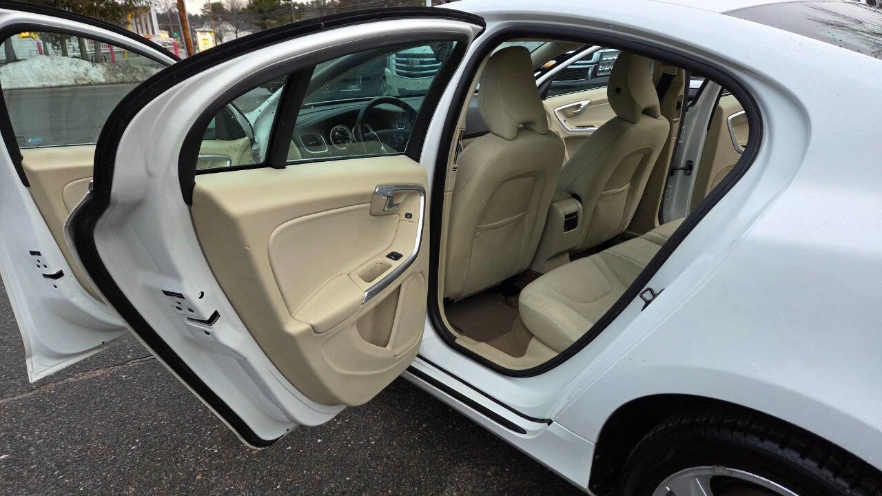 Used 2012 Volvo S60 T5 image 28