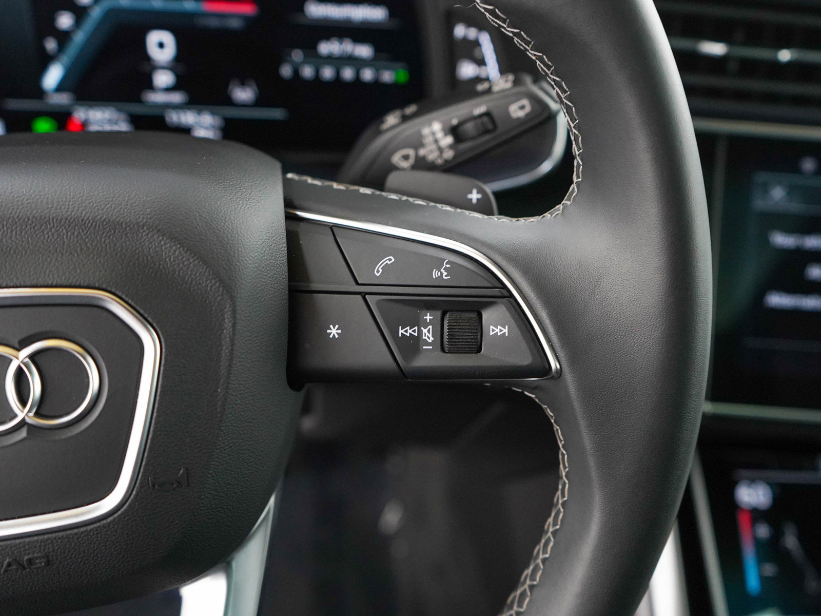 Used 2025 Audi Q7 3.0T Premium Plus image 29