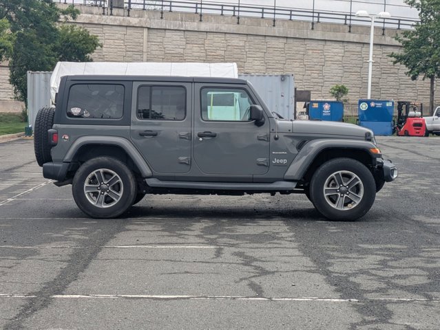 Used 2019 Jeep Wrangler Unlimited Sahara AWD/4WD image 4