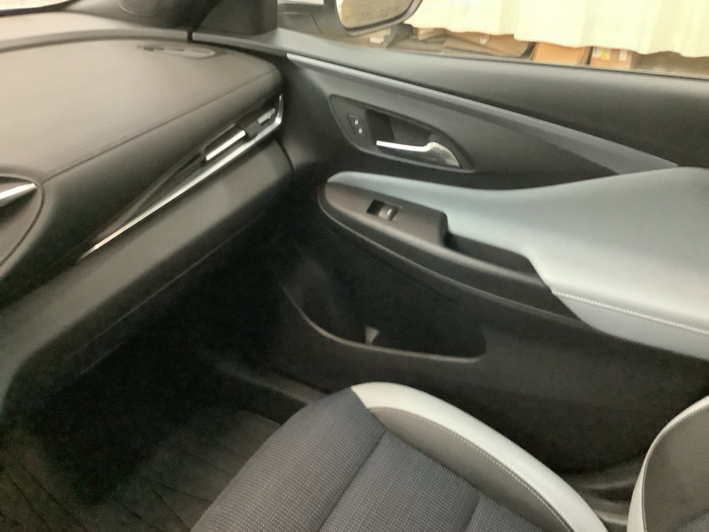 Used 2024 Buick Envista Preferred w/ Convenience I Package image 21