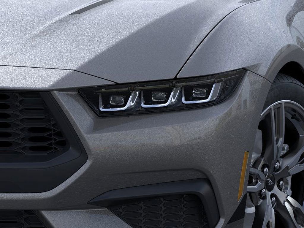 New 2025 Ford Mustang Coupe image 18