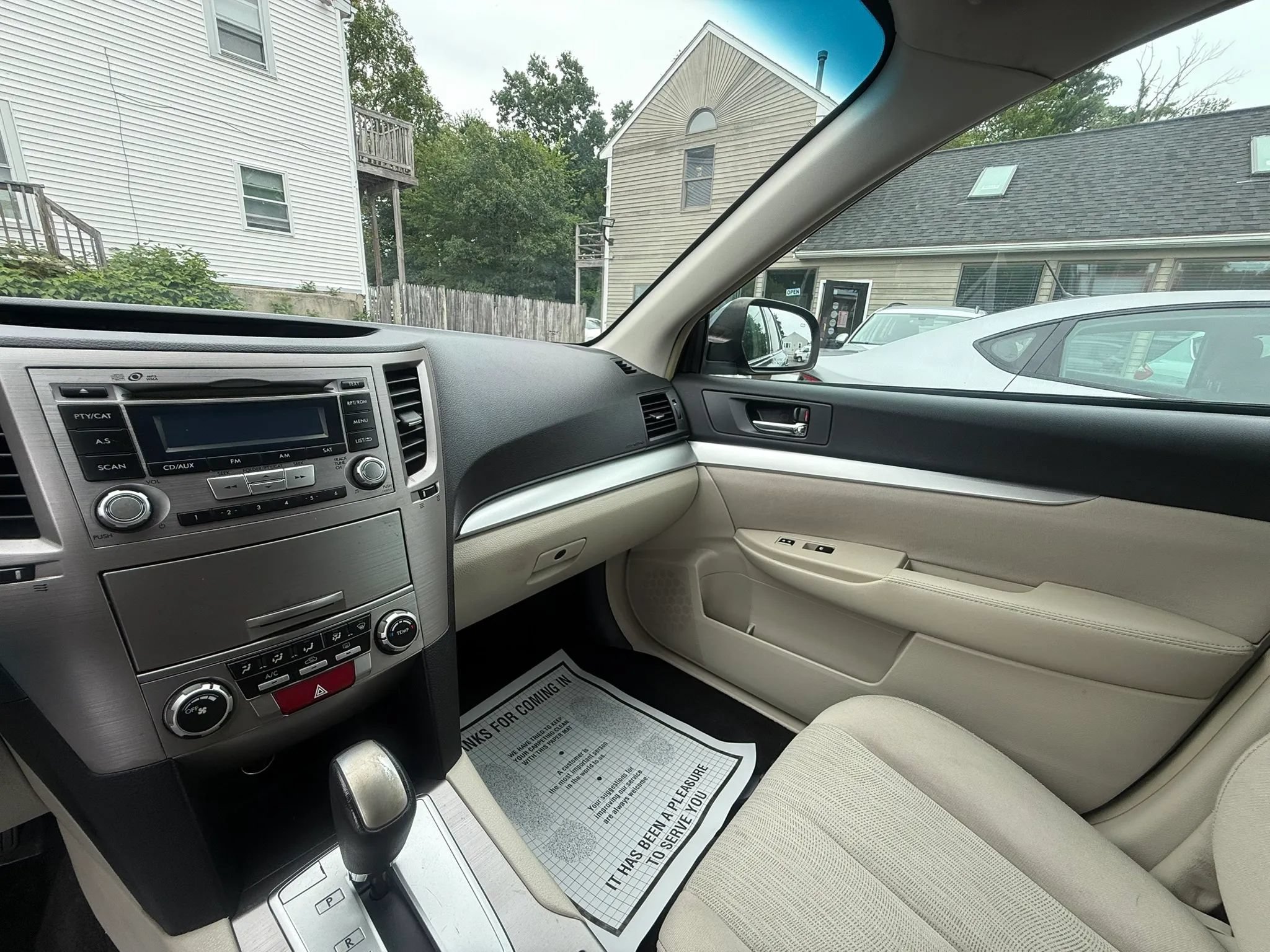 Used 2013 Subaru Outback 2.5i Premium w/ All-Weather Pkg AWD/4WD image 28