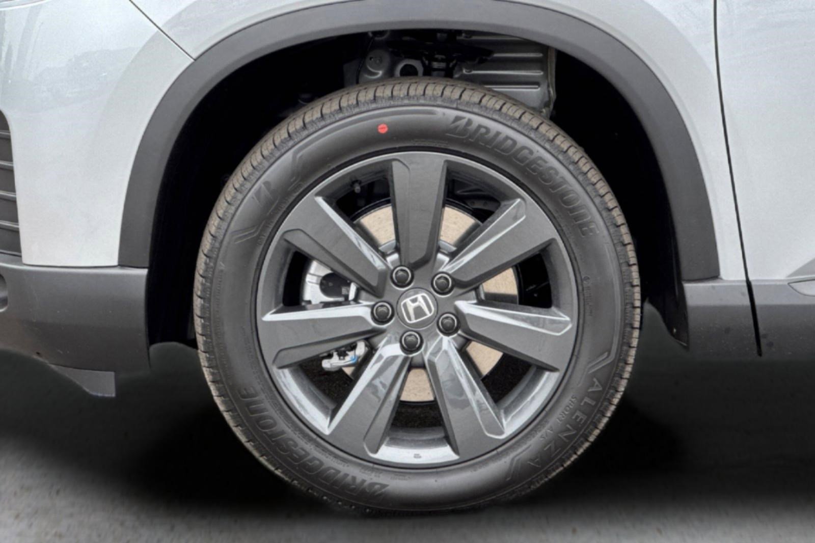 New 2026 Honda Pilot Sport image 11