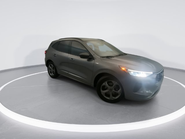 Used 2024 Ford Escape ST-Line w/ Tech Pack #1 FWD image 8