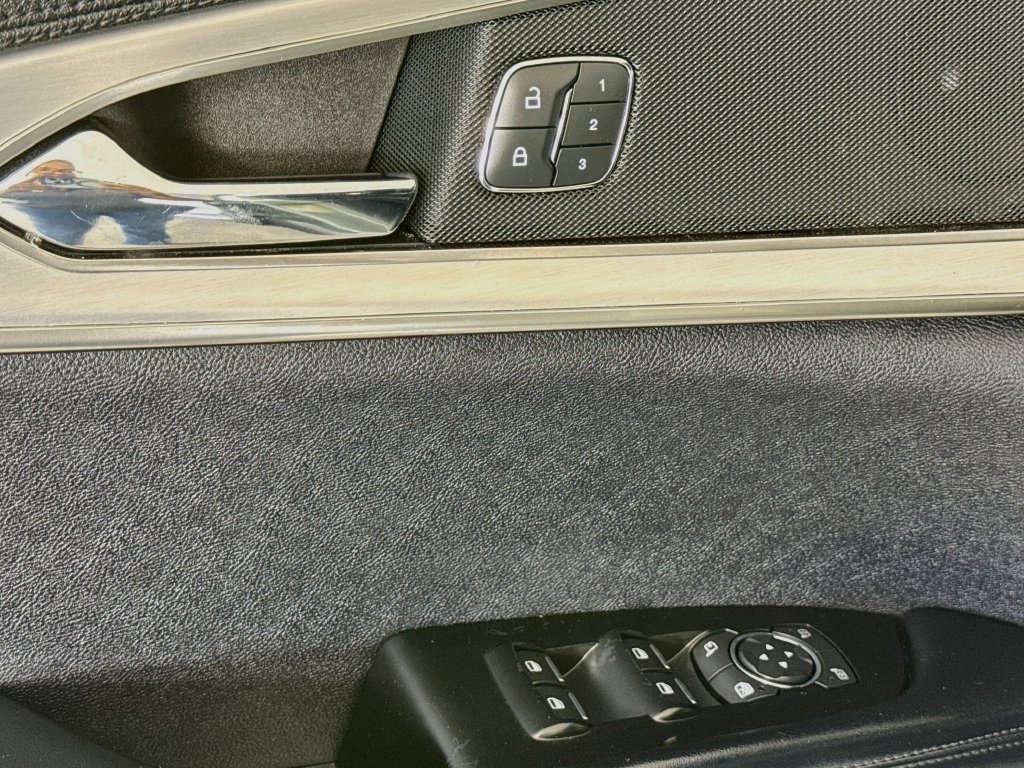 Used 2019 Lincoln Nautilus FWD image 23