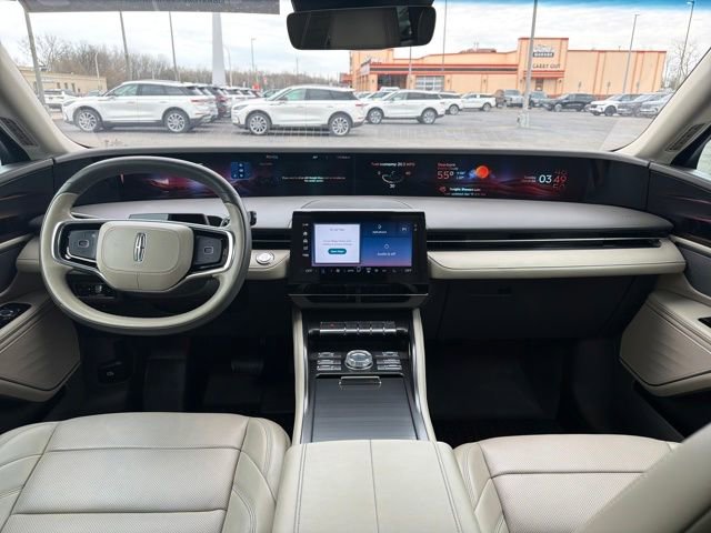 Used 2024 Lincoln Nautilus Premier image 17