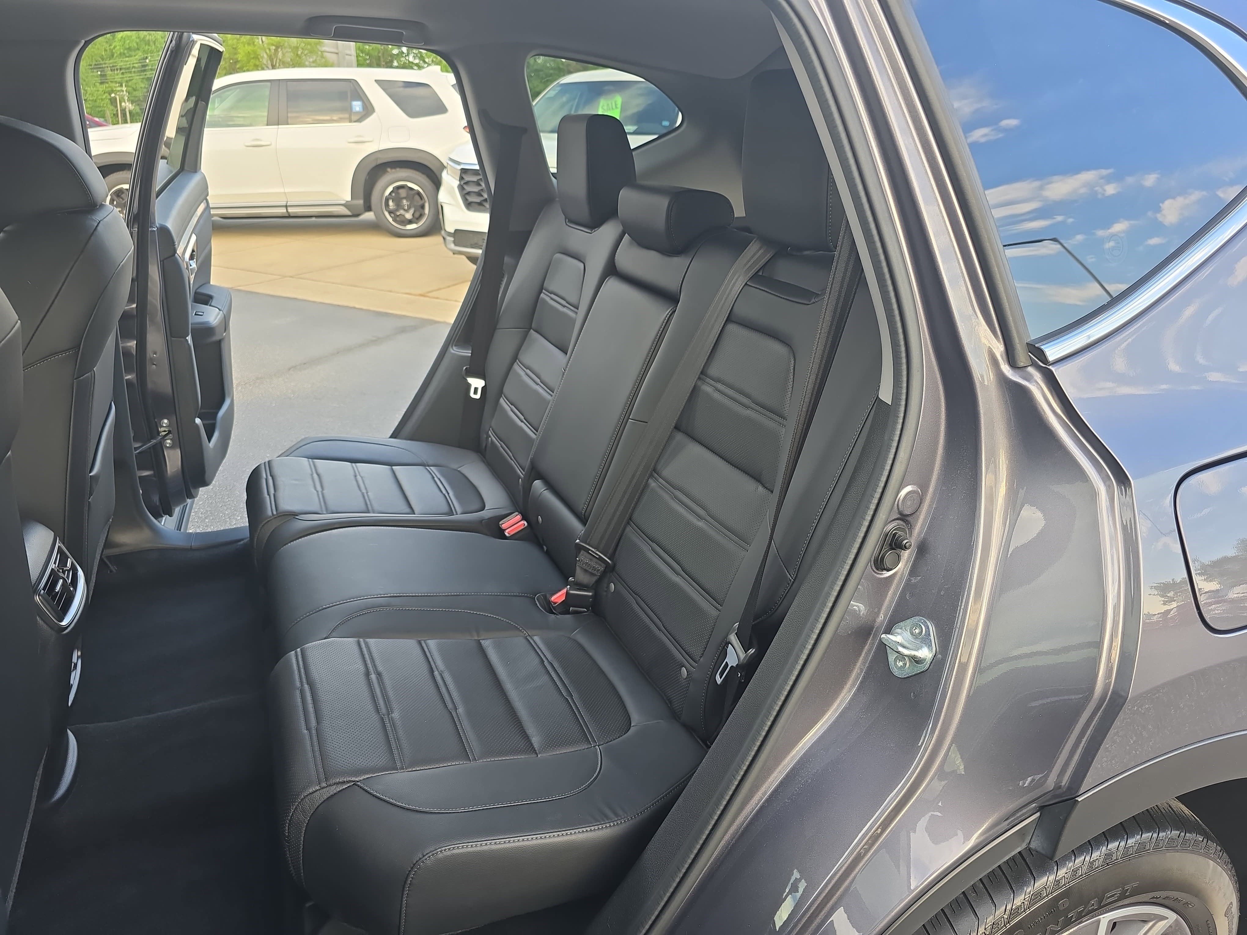 Used 2022 Honda CR-V Touring image 15