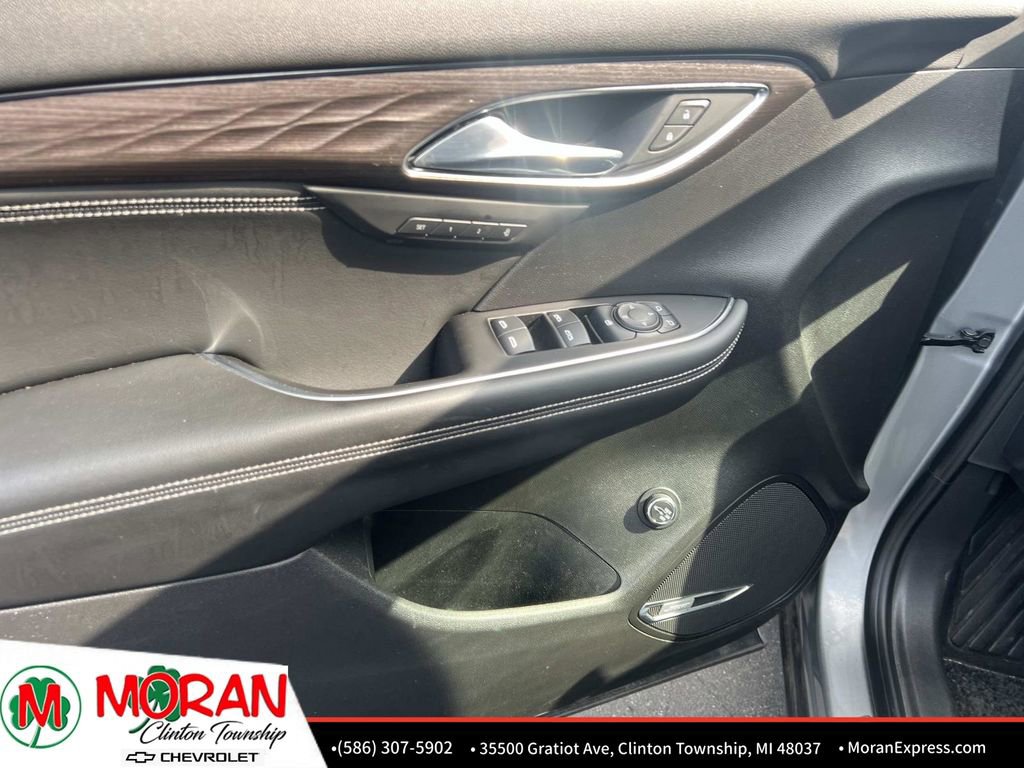 Used 2023 Buick Envision Avenir AWD/4WD image 15