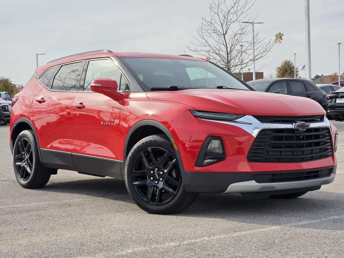 Used 2019 Chevrolet Blazer LT w/ Sun and Wheels Package AWD/4WD image 2