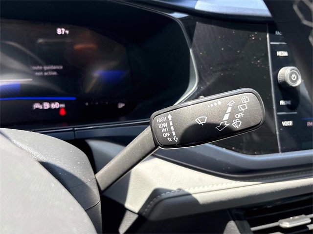 Certified 2024 Volkswagen Taos SE w/ Panoramic Sunroof Package image 38