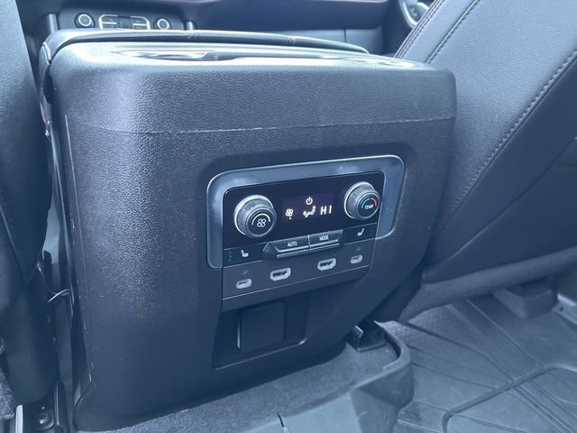 Used 2024 Chevrolet Suburban RST w/ Luxury Package image 22
