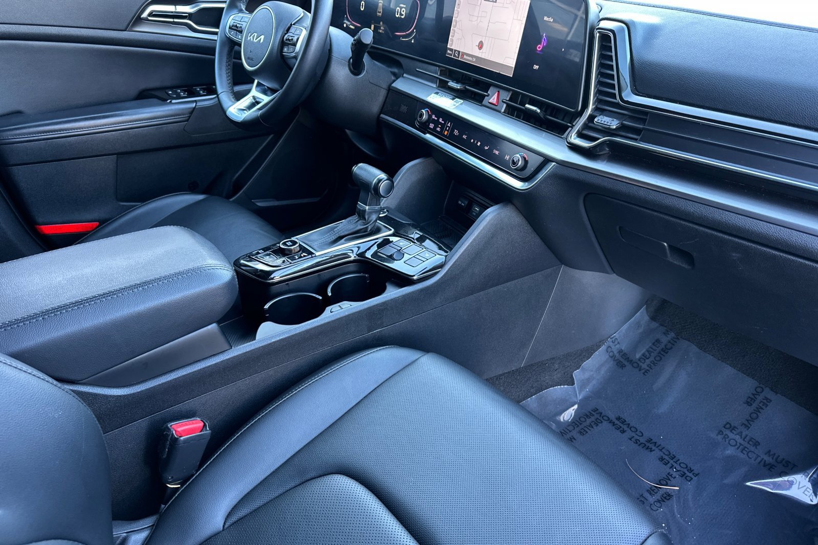 Used 2023 Kia Sportage EX image 13