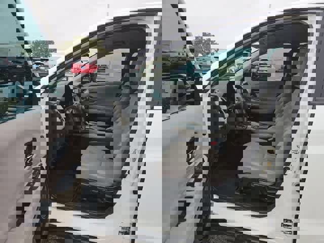 Used 2017 Honda HR-V LX image 9