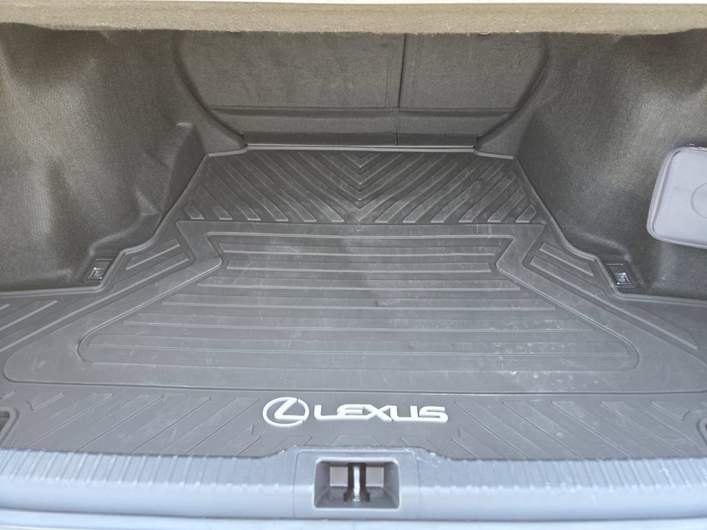 Used 2022 Lexus IS 300 w/ Premium Package RWD image 32