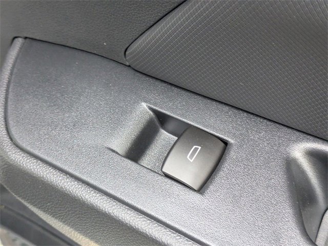 New 2026 Chevrolet Equinox EV LT image 34