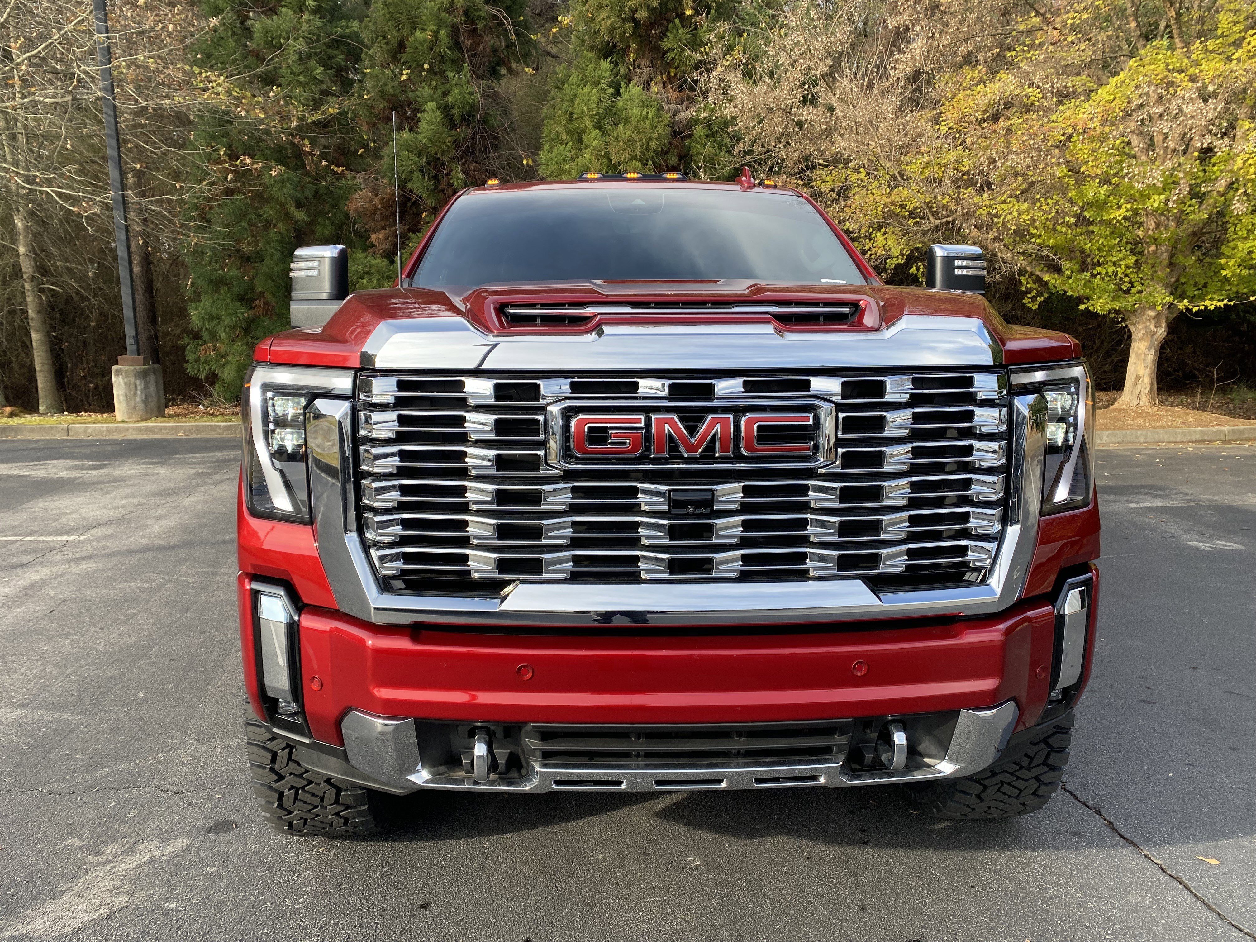 Used 2024 GMC Sierra 2500 Denali w/ Denali Reserve Package image 3