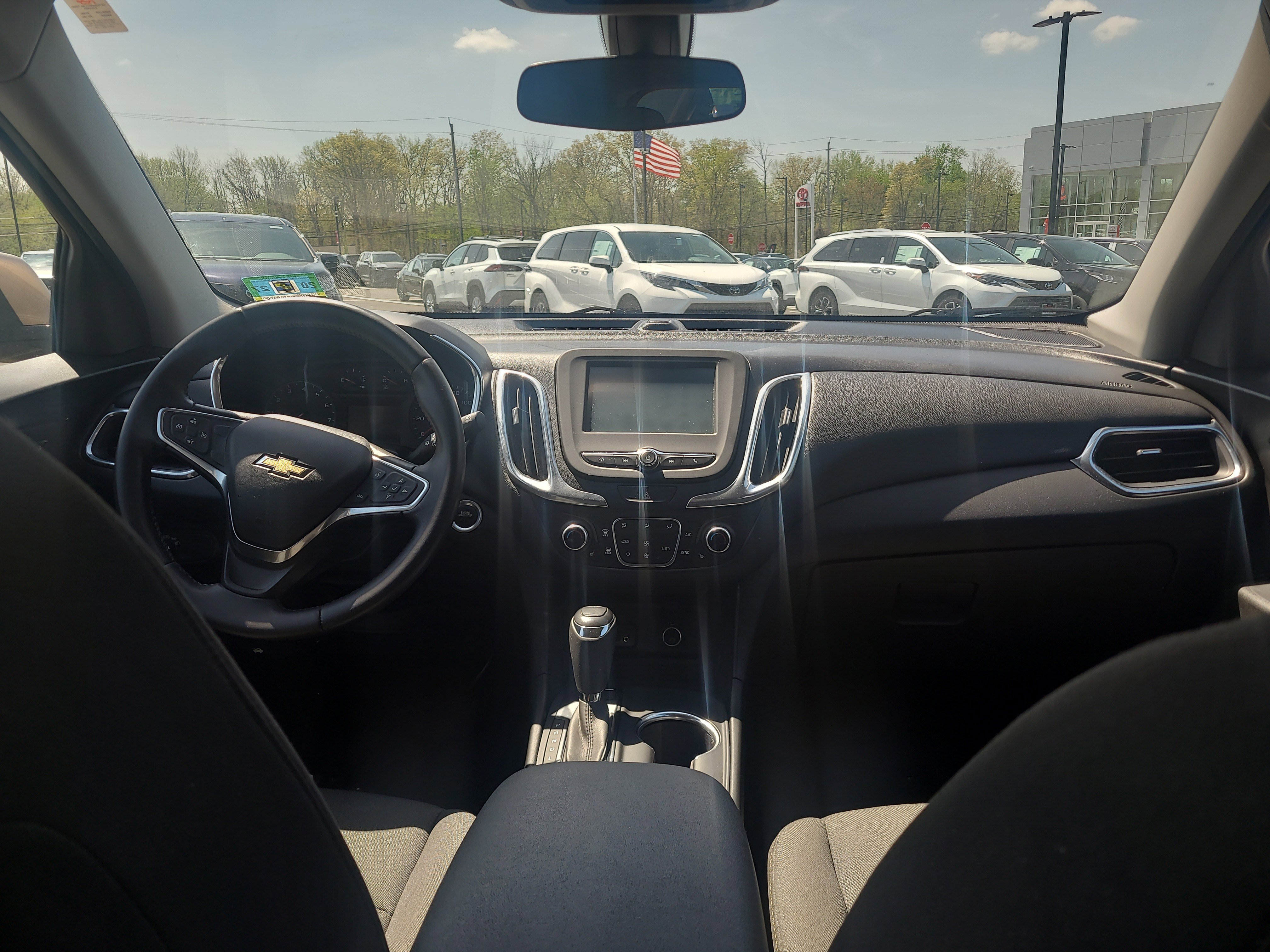 Used 2018 Chevrolet Equinox LT AWD/4WD image 19