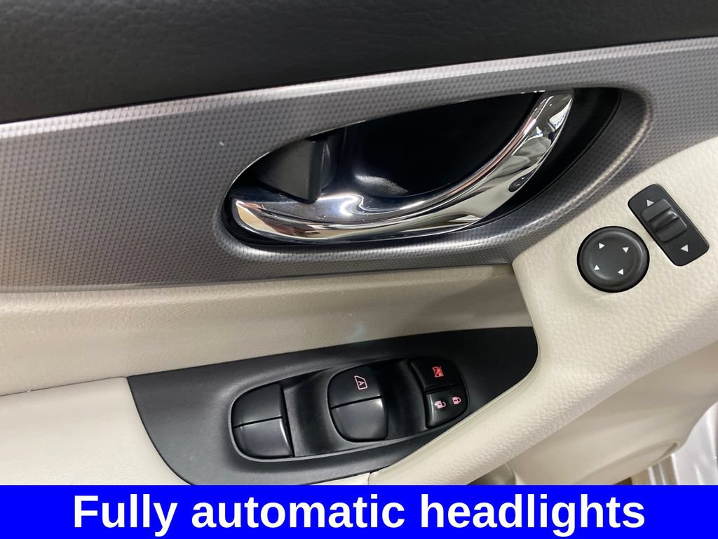 Used 2020 Nissan Rogue Sport SL AWD/4WD image 9