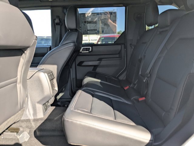 New 2025 Ford Bronco Outer Banks image 12