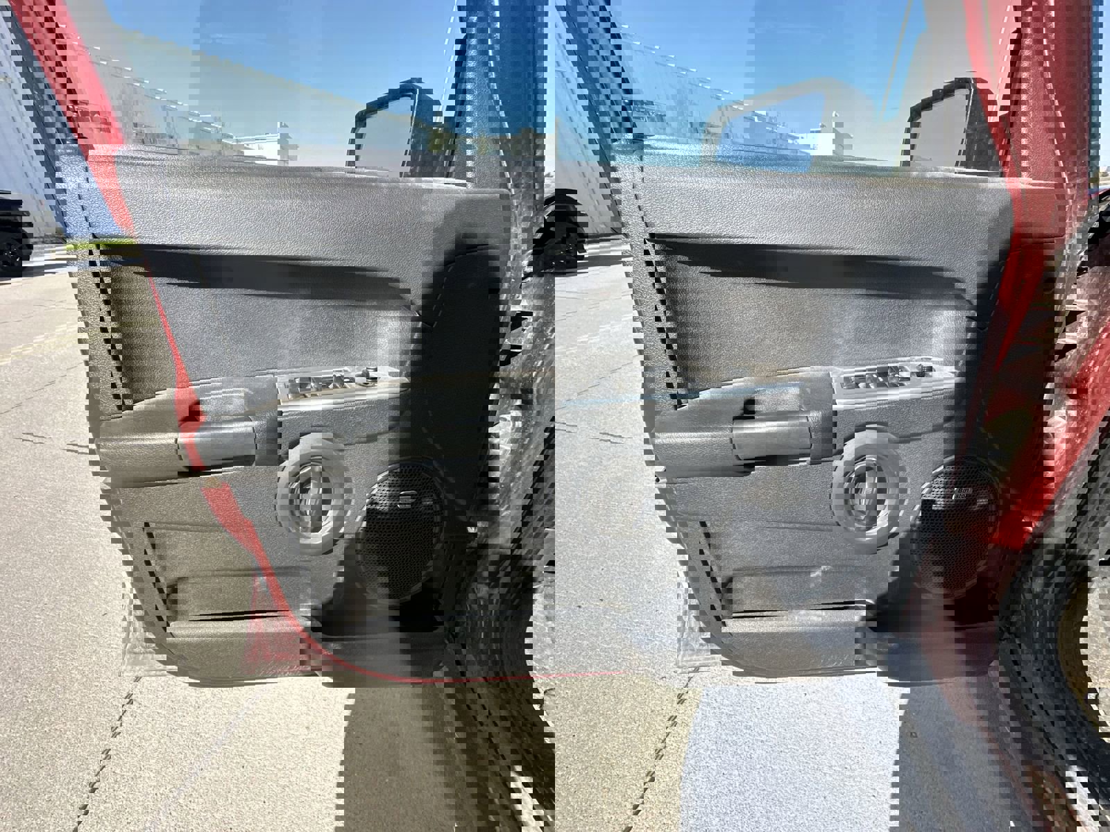 Used 2008 Jeep Commander Sport image 18