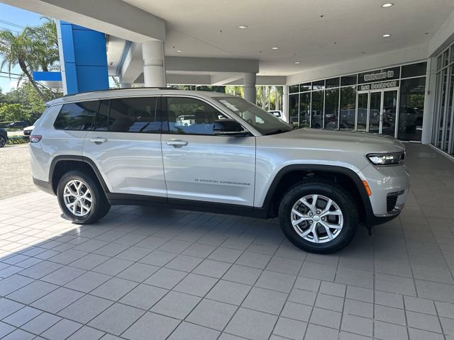 Used 2023 Jeep Grand Cherokee L Limited RWD image 31