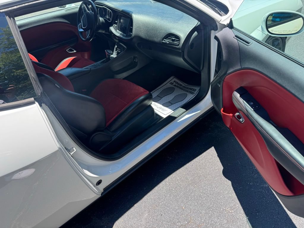 Used 2018 Dodge Challenger SXT Plus RWD image 11
