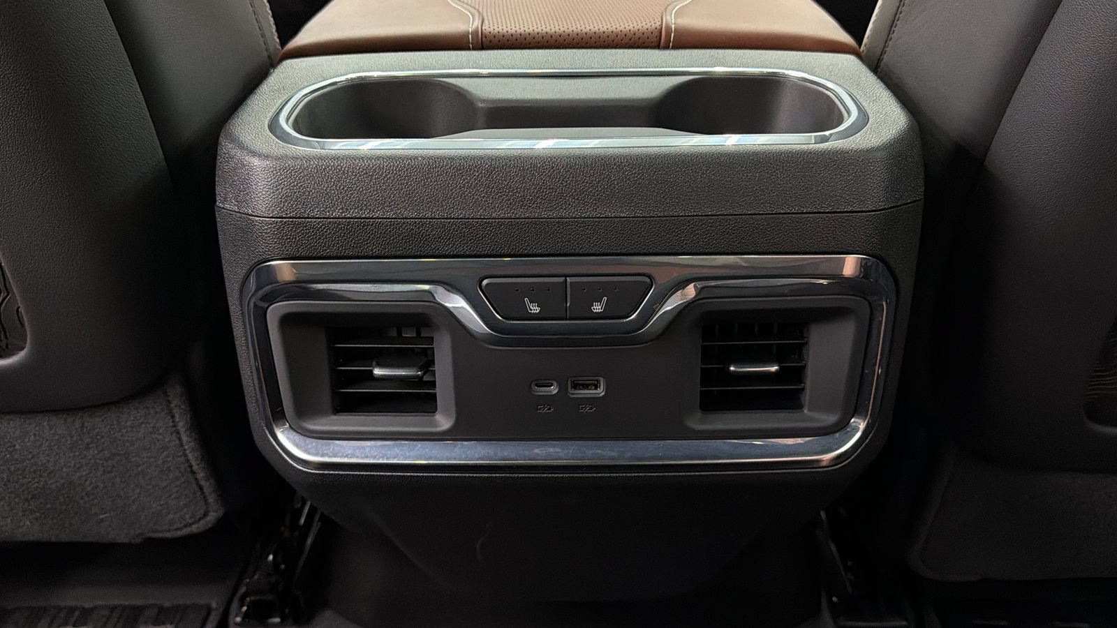 Used 2026 GMC Sierra 3500 Denali Ultimate AWD/4WD image 39