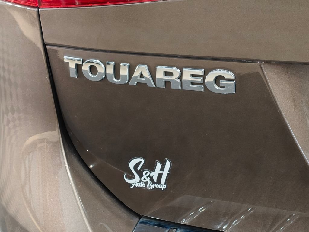 Used 2012 Volkswagen Touareg TDI AWD/4WD image 45