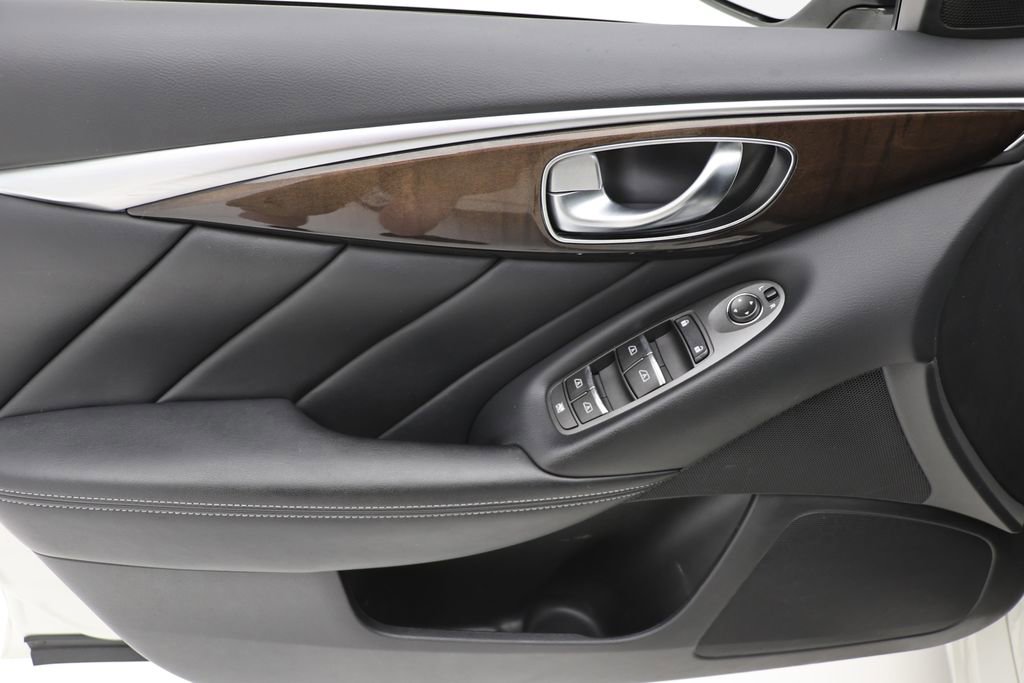 Used 2018 INFINITI Q50 Luxe AWD/4WD image 14