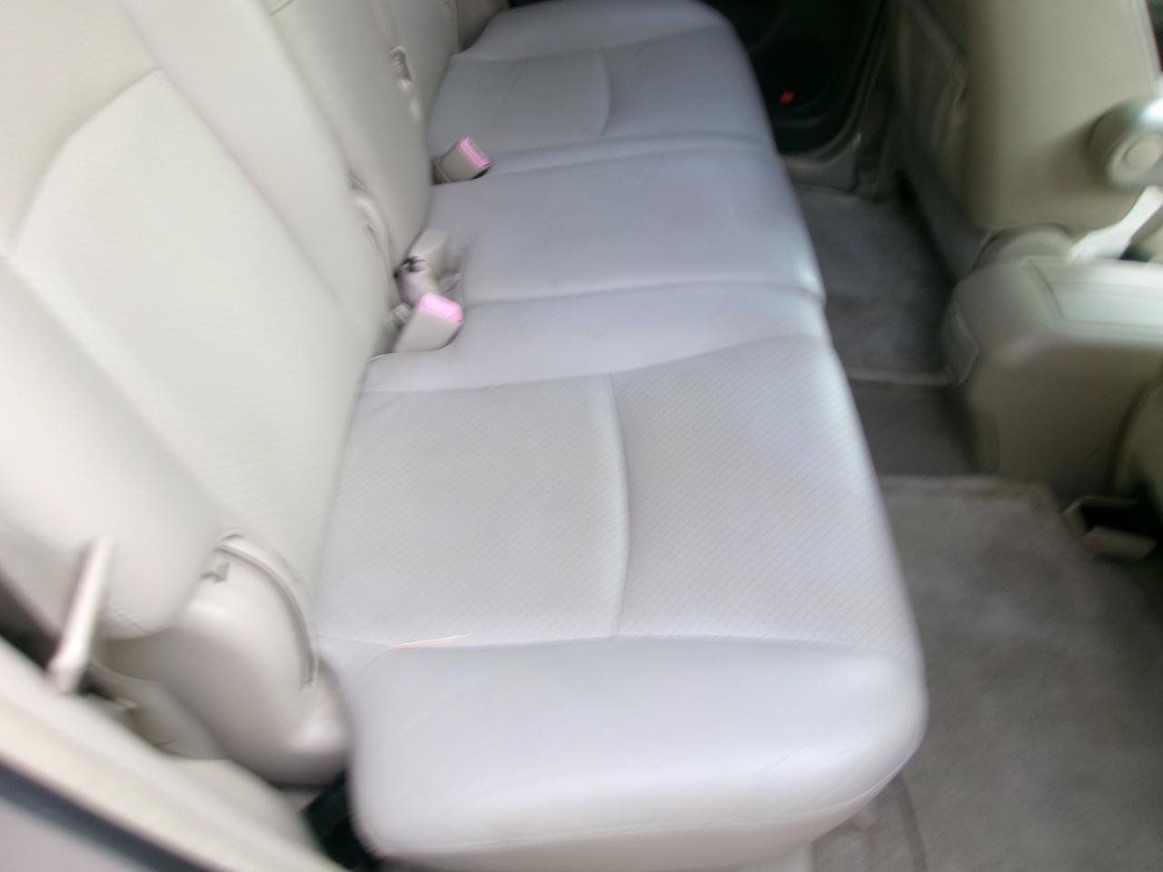 Used 2004 Toyota Highlander 4WD V6 image 5
