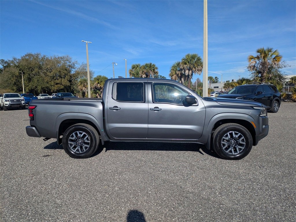 Used 2024 Nissan Frontier SL w/ Technology Package image 2