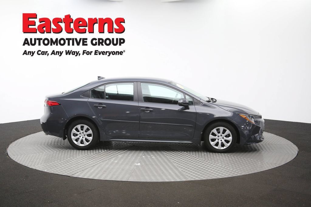 Used 2025 Toyota Corolla LE FWD image 44