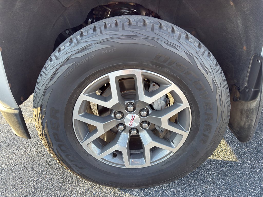 Used 2015 GMC Canyon SLE image 9